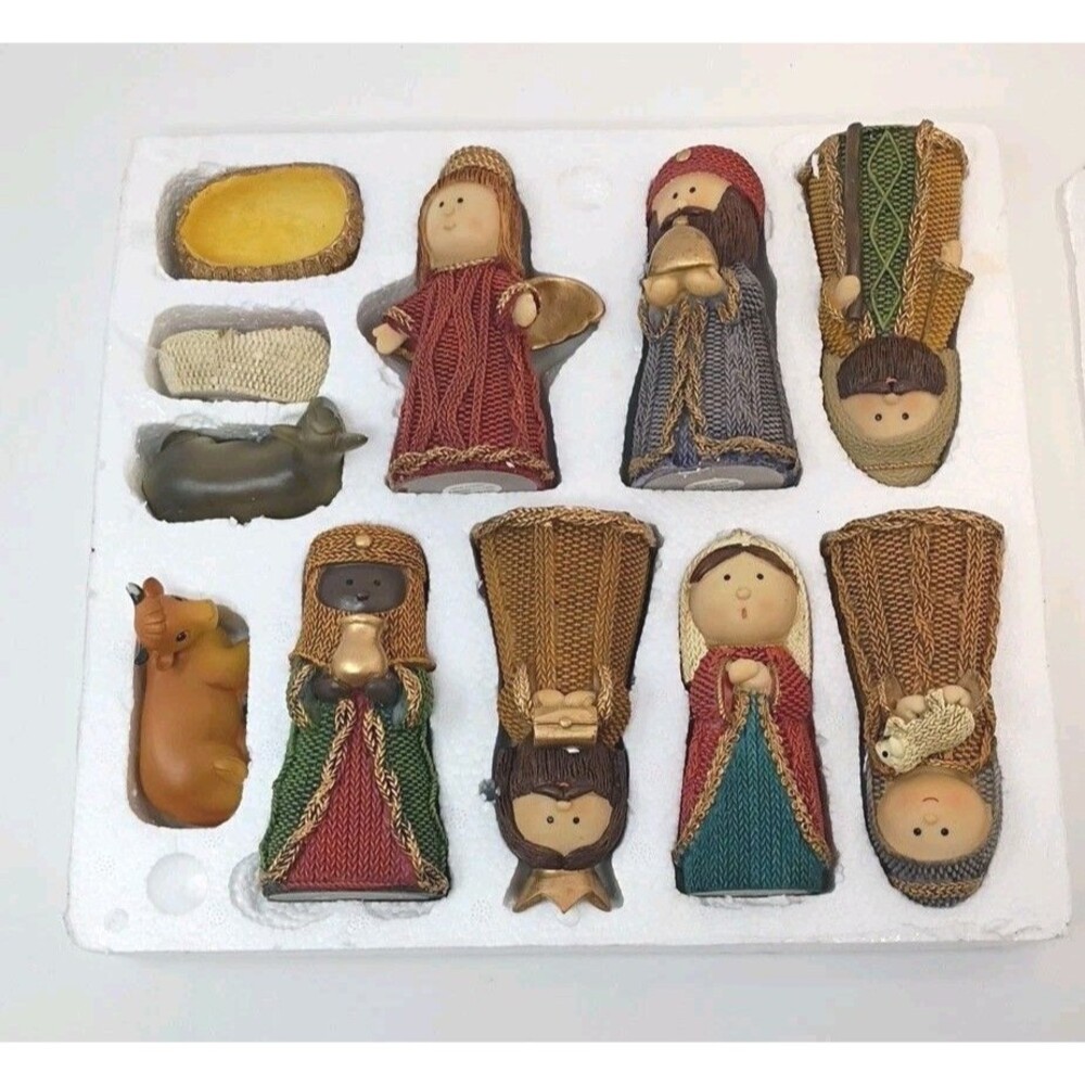 Christmas Nativity Set Tabletop Resin  Complete Set - Picture 2 of 16